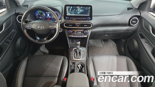 Hyundai Kona — interior