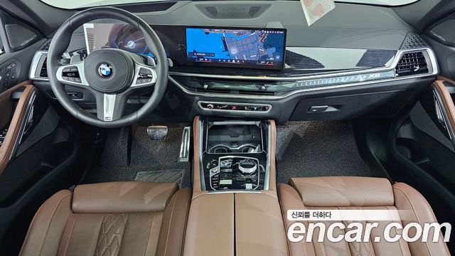 BMW X6 — interior