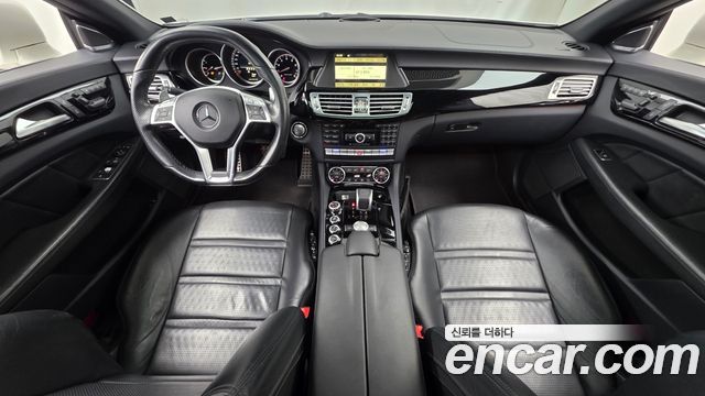 Mercedes-Benz CLS-Class — interior