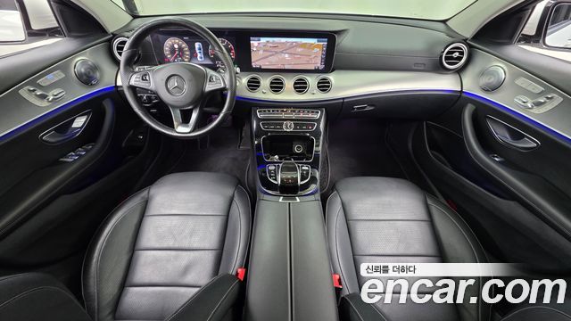Mercedes-Benz E-Class — interior
