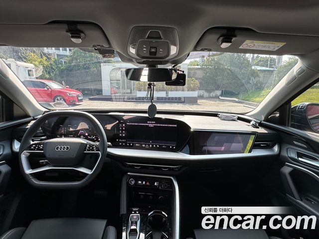 Audi Q5 — interior