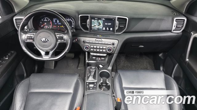 Kia Sportage — interior