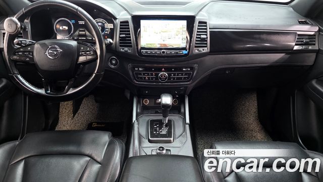 KG Mobility Rexton — interior