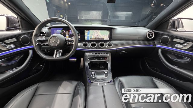 Mercedes-Benz E-Class — interior