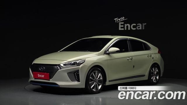 Hyundai Ioniq — exterior