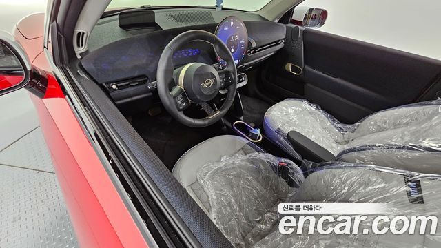 MINI Cooper — interior