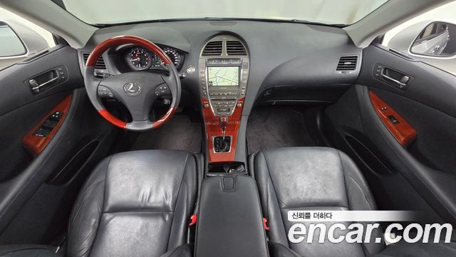 Lexus ES — interior