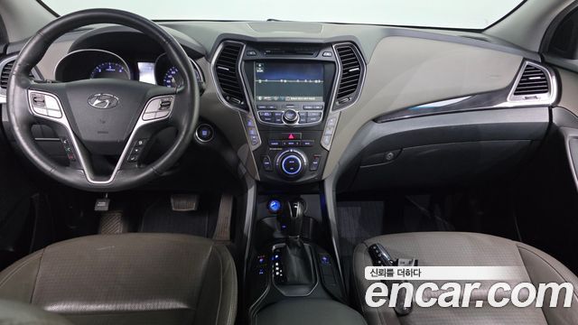 Hyundai Maxcruz — interior