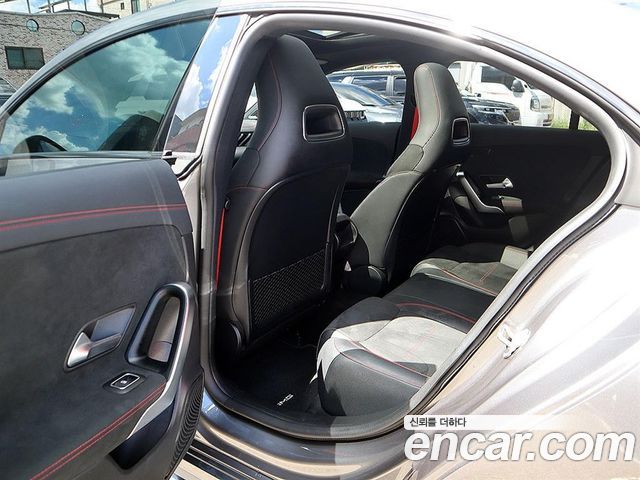 Mercedes-Benz CLA-Class — interior