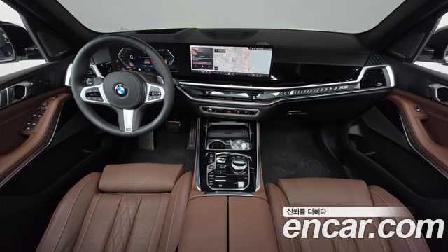 BMW X5 — interior