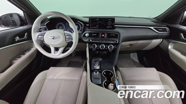 Genesis G70 — interior