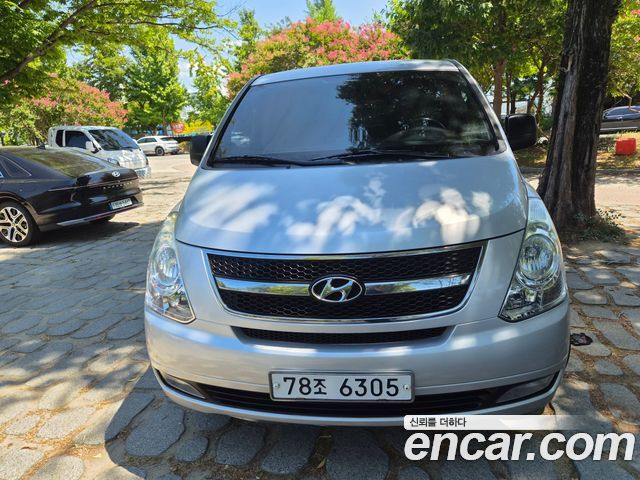Hyundai Starex — exterior