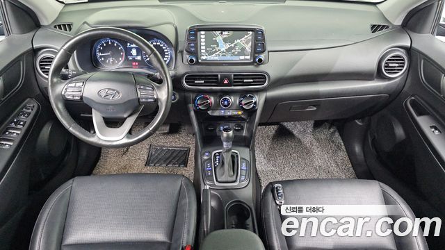 Hyundai Kona — interior
