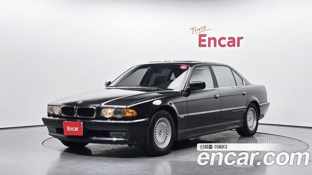 BMW 7 Series — exterior
