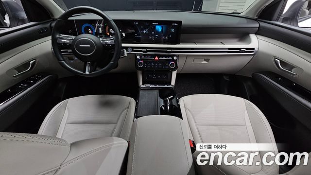 Hyundai Tucson — interior