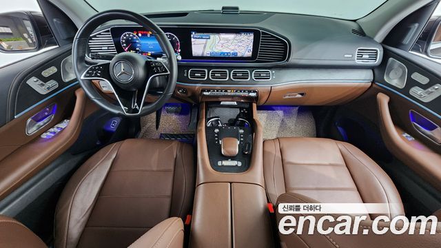 Mercedes-Benz GLE-Class — interior