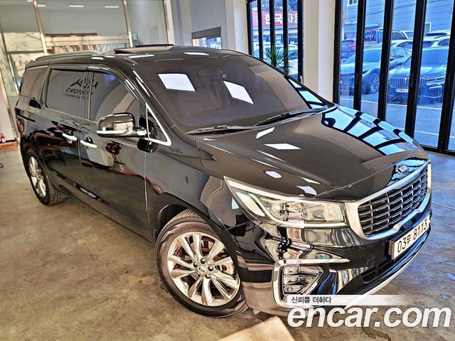 Kia Carnival — exterior