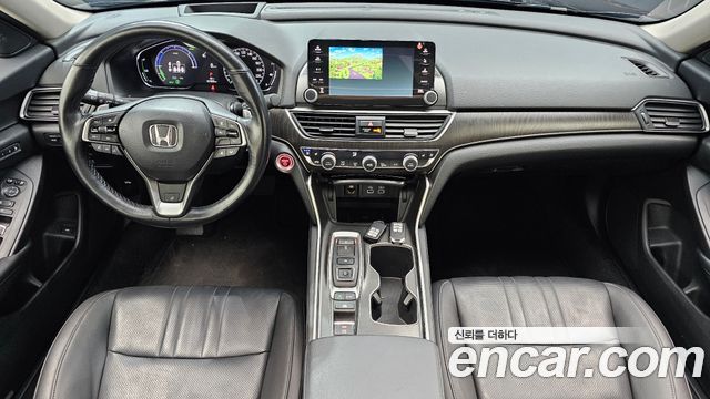 Honda Accord — interior