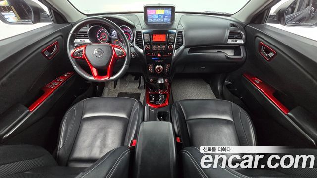 KG Mobility Tivoli — interior