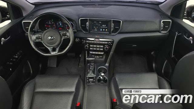 Kia Sportage — interior