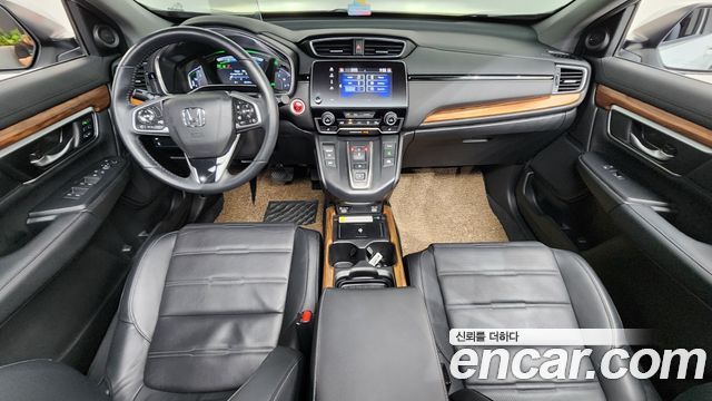 Honda CR-V — interior