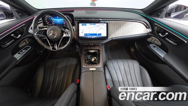 Mercedes-Benz E-Class — interior