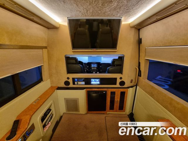 Mercedes-Benz Sprinter — interior