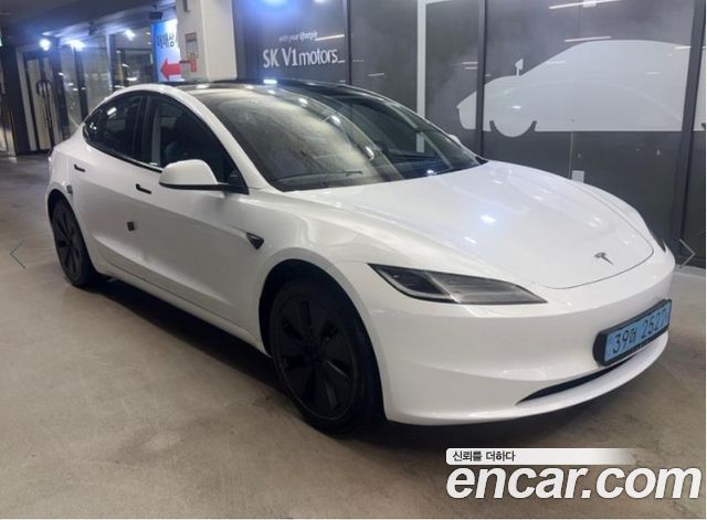 Tesla Model 3 — exterior