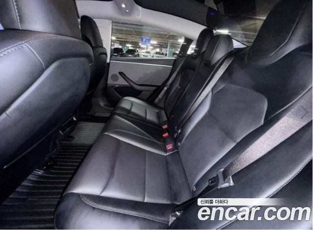 Tesla Model 3 — interior