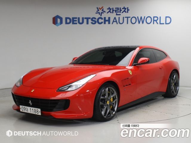 Ferrari GTC4 Lusso — exterior
