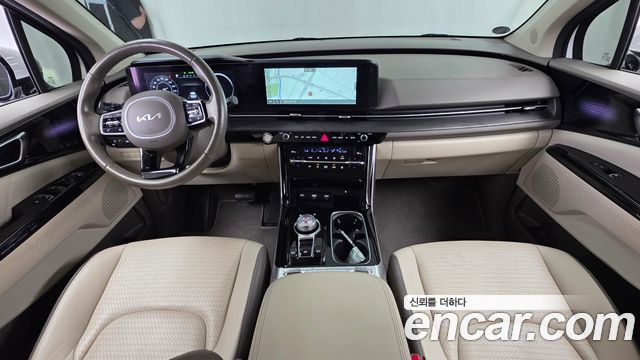 Kia Carnival — interior
