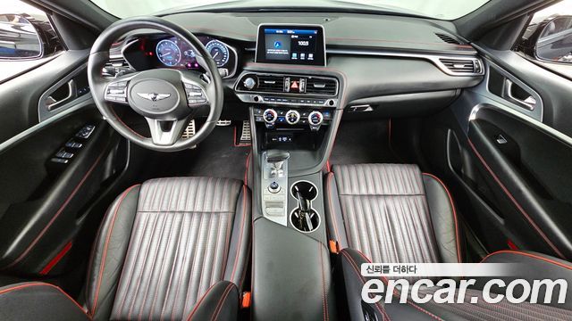 Genesis G70 — interior