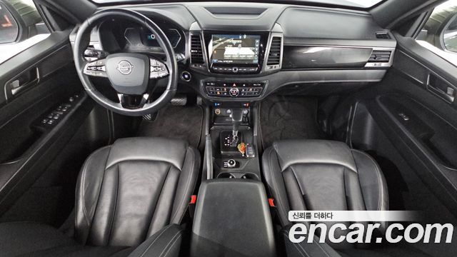 KG Mobility Rexton — interior