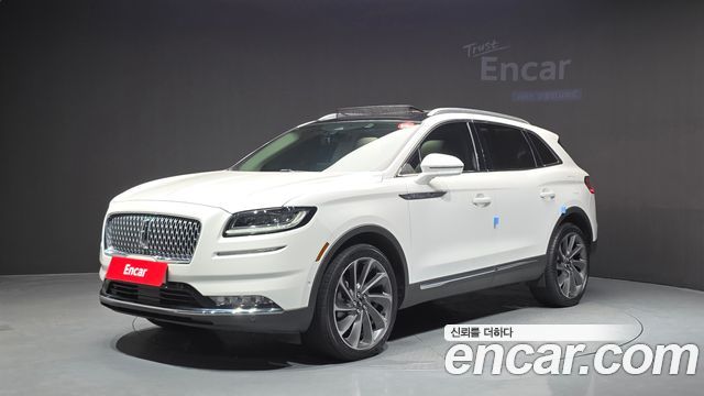 Lincoln Nautilus — exterior