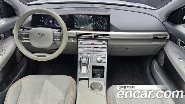 Hyundai Nexo — interior