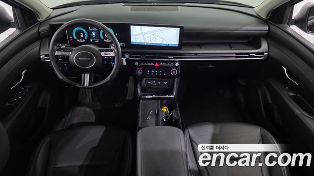 Hyundai Tucson — interior