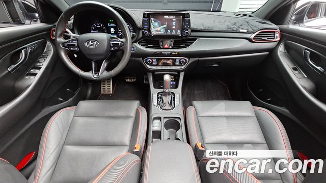 Hyundai i30 — interior