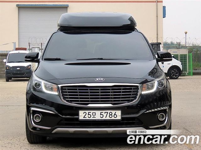 Kia Carnival — exterior