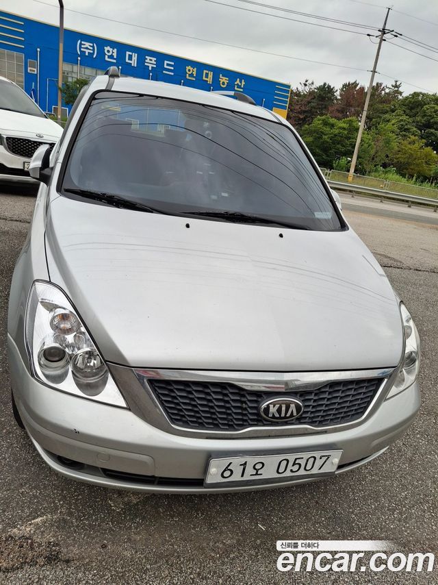 Kia Carnival — exterior