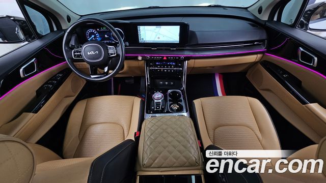 Kia Carnival — interior
