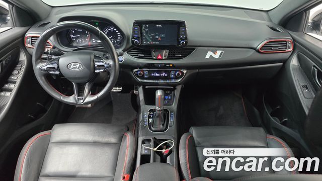Hyundai i30 — interior