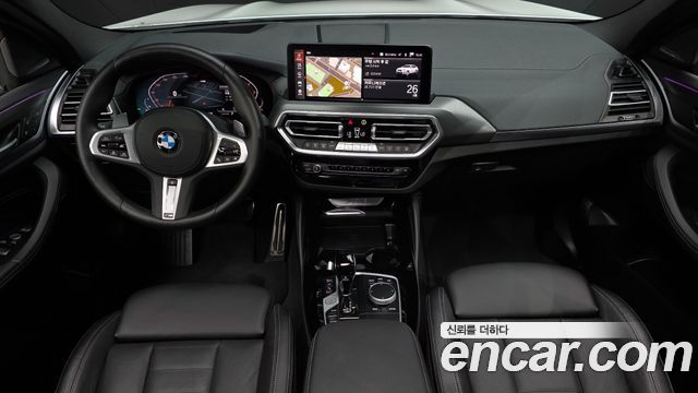 BMW X4 — interior