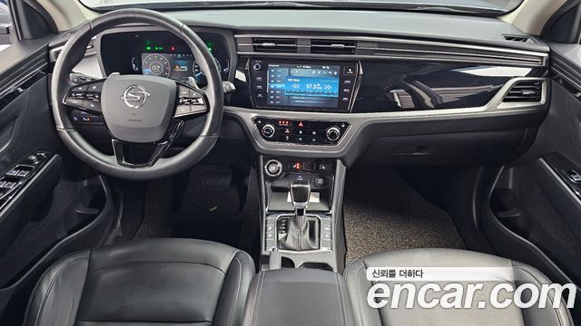 KG Mobility Korando — interior