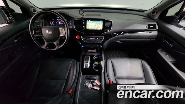 Honda Pilot — interior