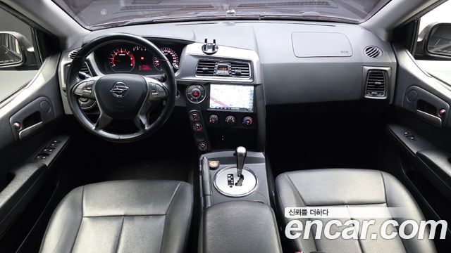 KG Mobility Korando — interior