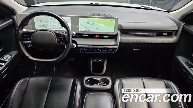 Hyundai IONIQ 5 — interior