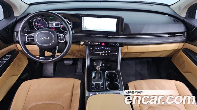 Kia Carnival — interior