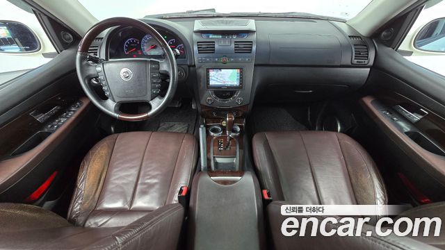KG Mobility Rexton — interior