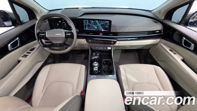 Kia Carnival — interior