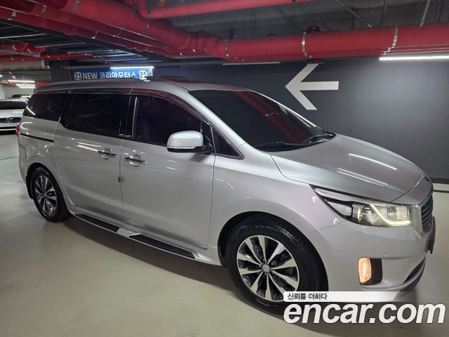 Kia Carnival — exterior